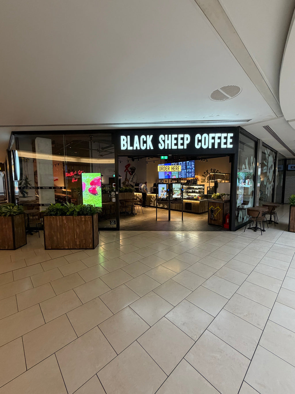 Lakeside Shopping Centre